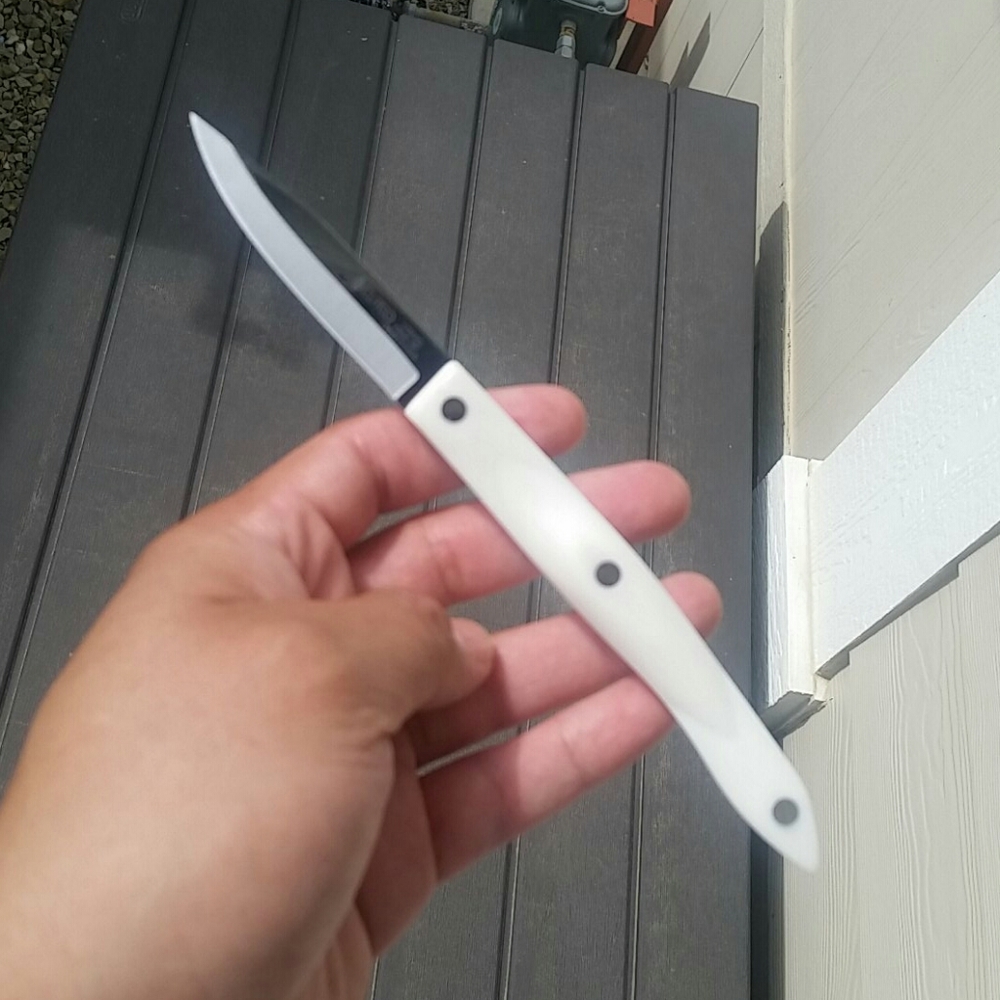 Cutco 1720 Paring knife in pearl/white